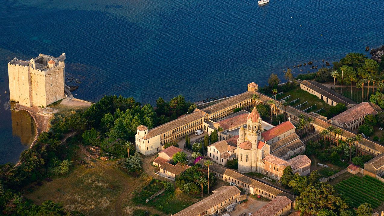 Les trésors des abbayes et des cathédrales françaises